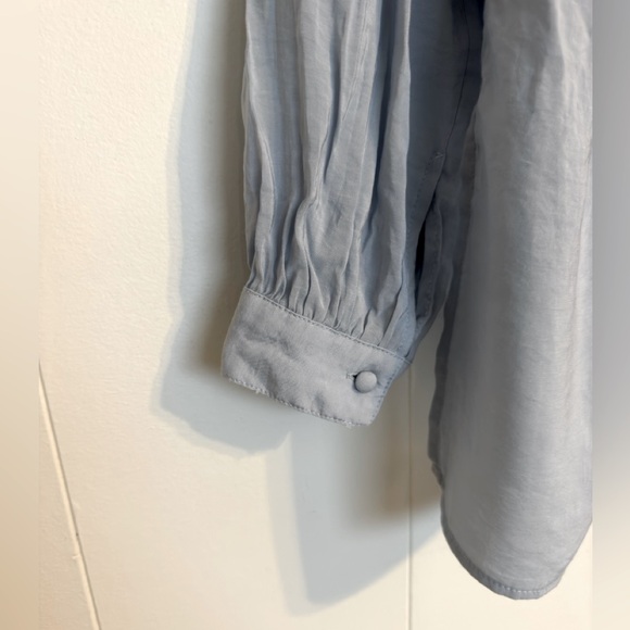 Blouse with Tie detail - Picture 3 of 5